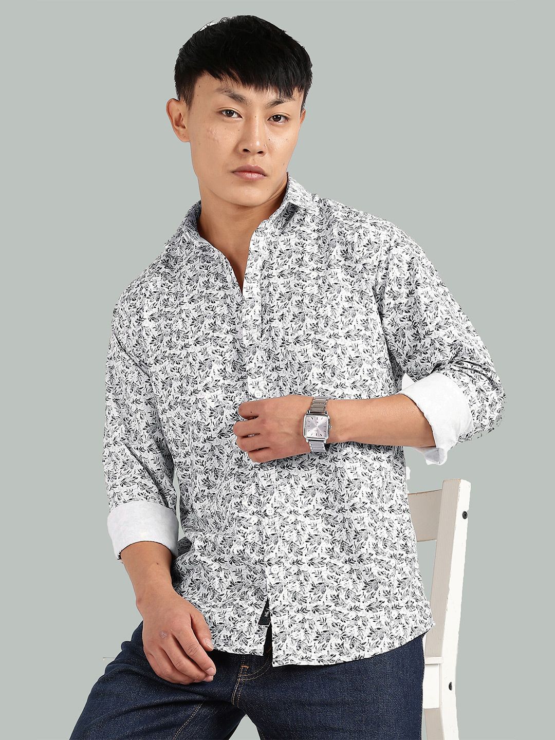 7TH LEGION Smart Floral Printed Spread Collar Casual Shirt