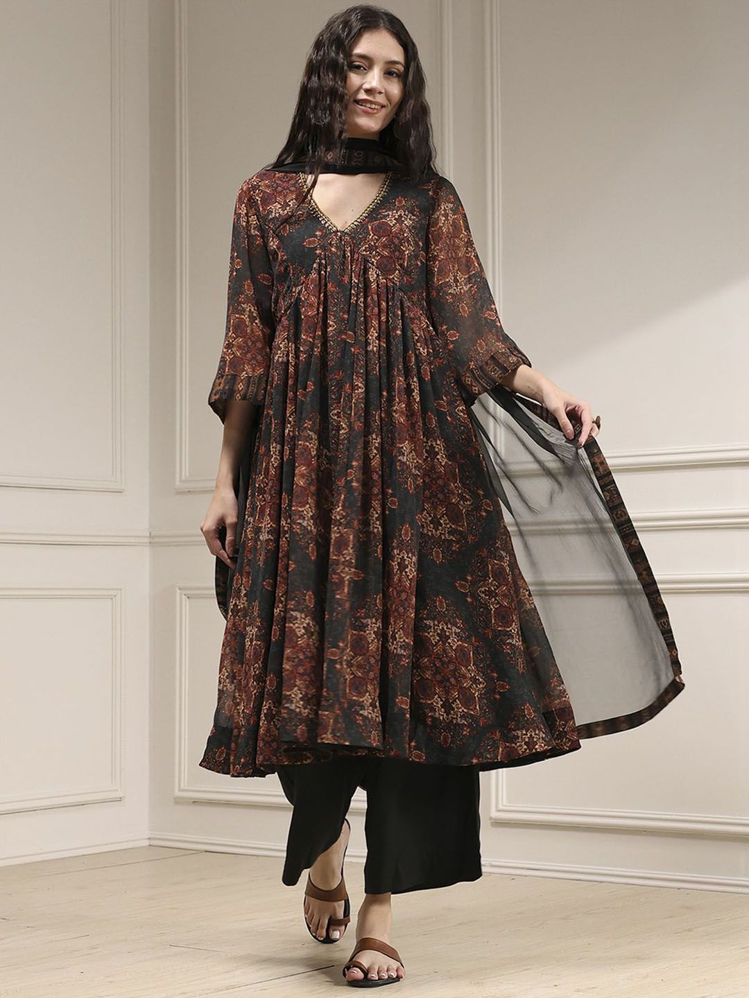 Biba Biba Women Floral Printed V Neck Kurta with Palazzos & Dupatta