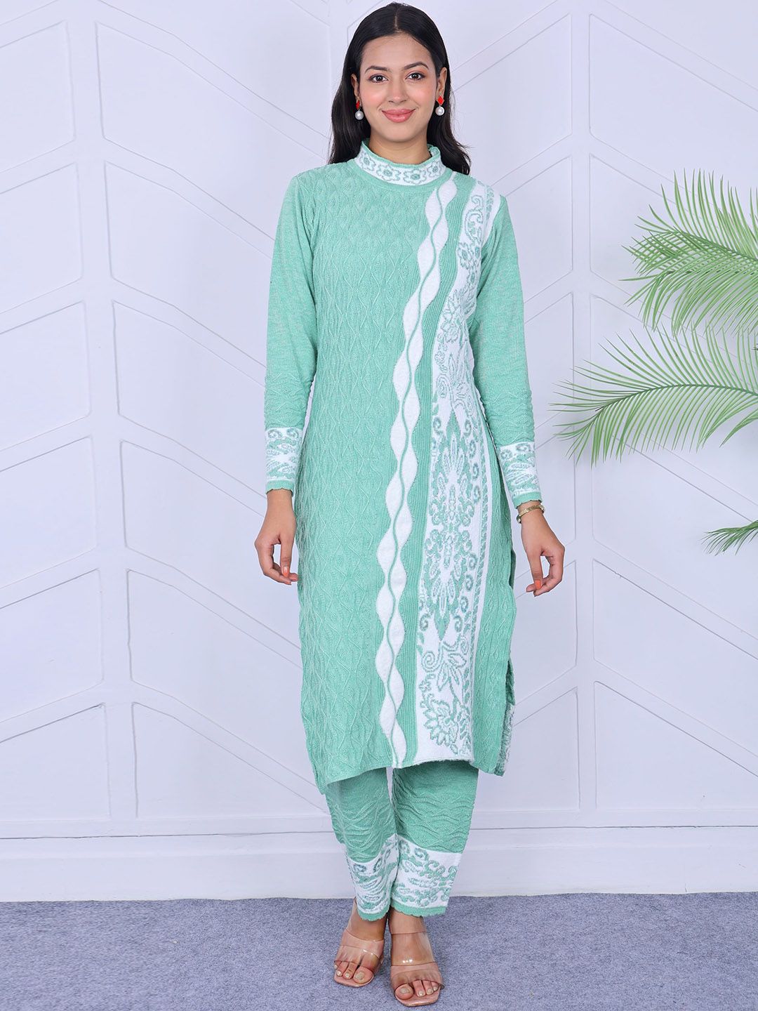 KNITZY KNITZY Women Ethnic Motifs Printed Pure Wool Kurti with Trousers