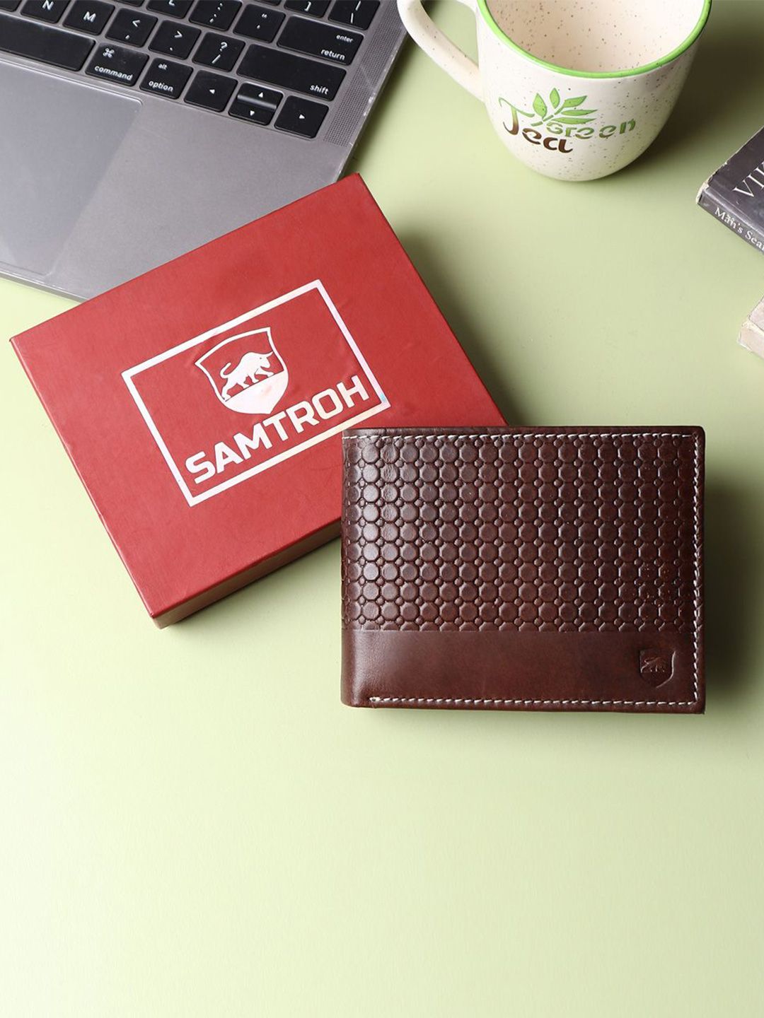 SAMTROH Men Leather Two Fold Wallet