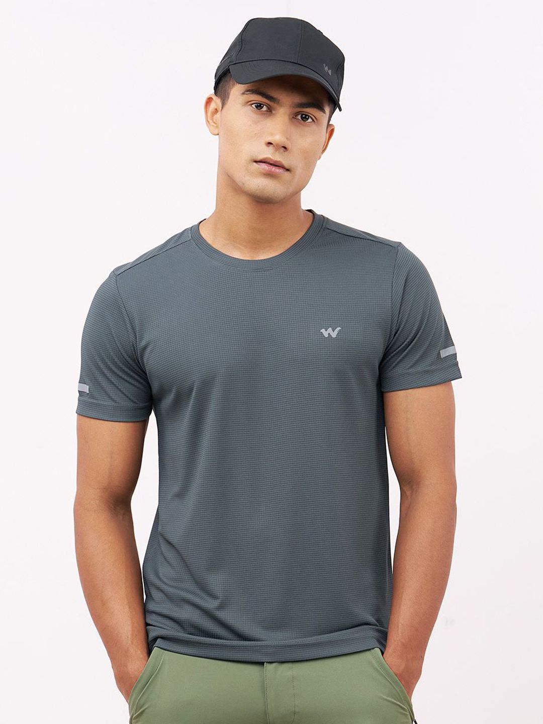 Wildcraft Men Solid Round Neck T-shirt
