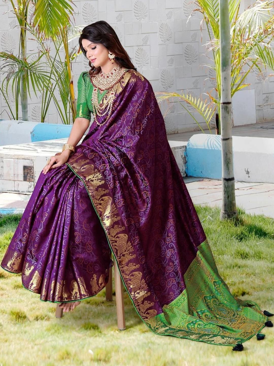 AKSH FASHION Purple Silk Blend  Sarees