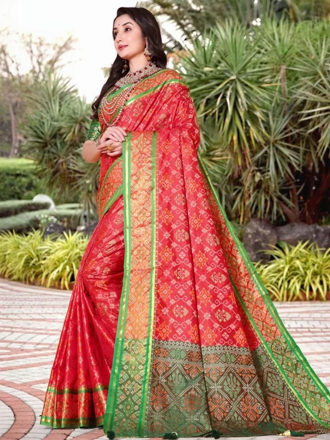 AKSH FASHION Red Silk Blend  Sarees