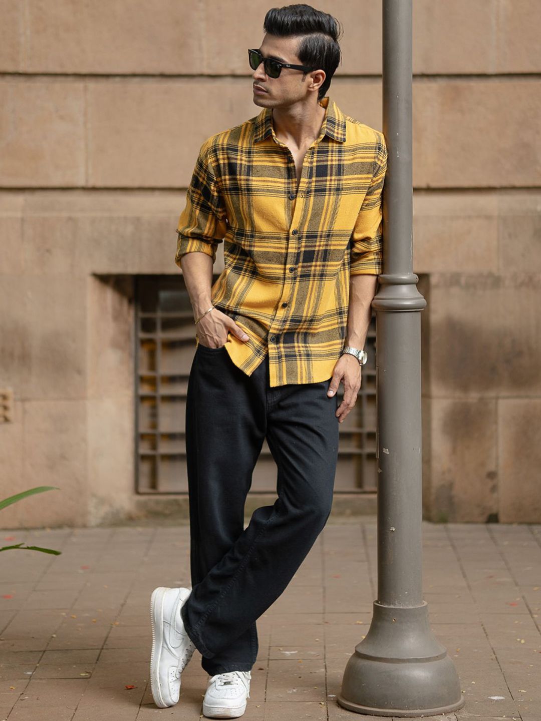 Powerlook Men Buffalo Checked Spread Collar Casual Shirt