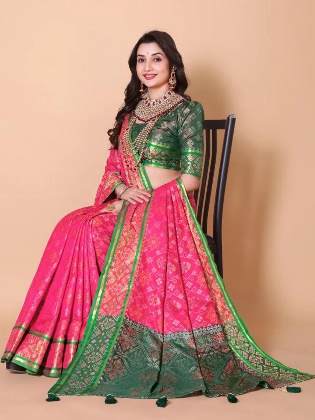 AKSH FASHION Pink Silk Blend  Sarees