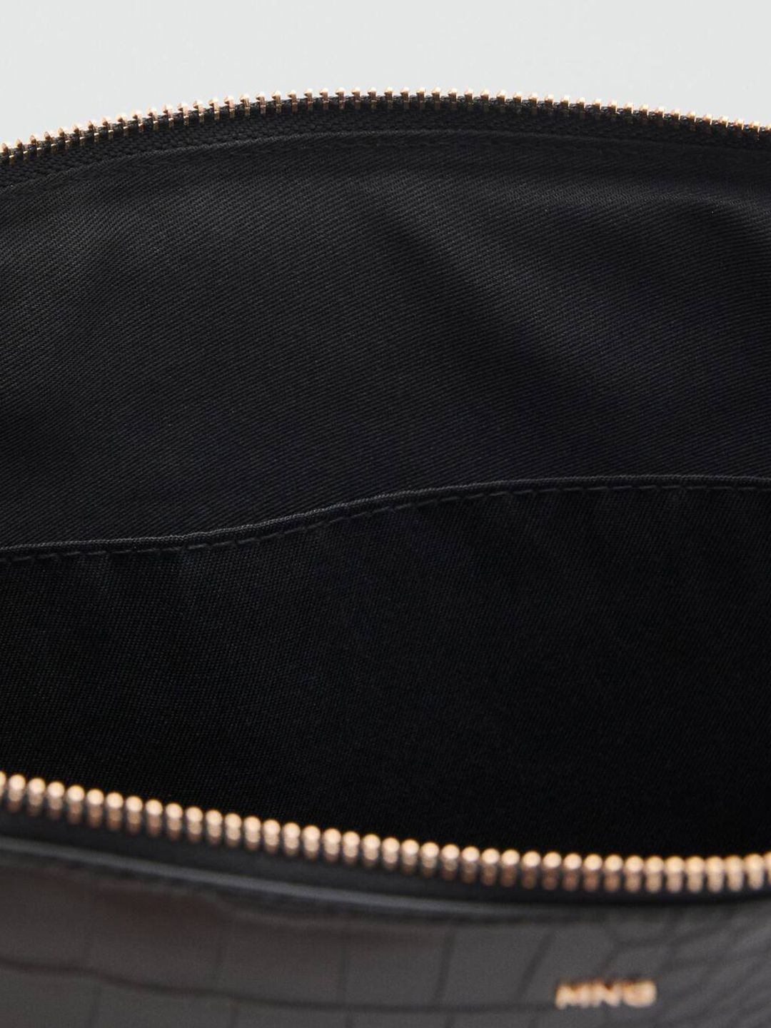 Croc-Textured Laptop Sleeve - Upto 15"