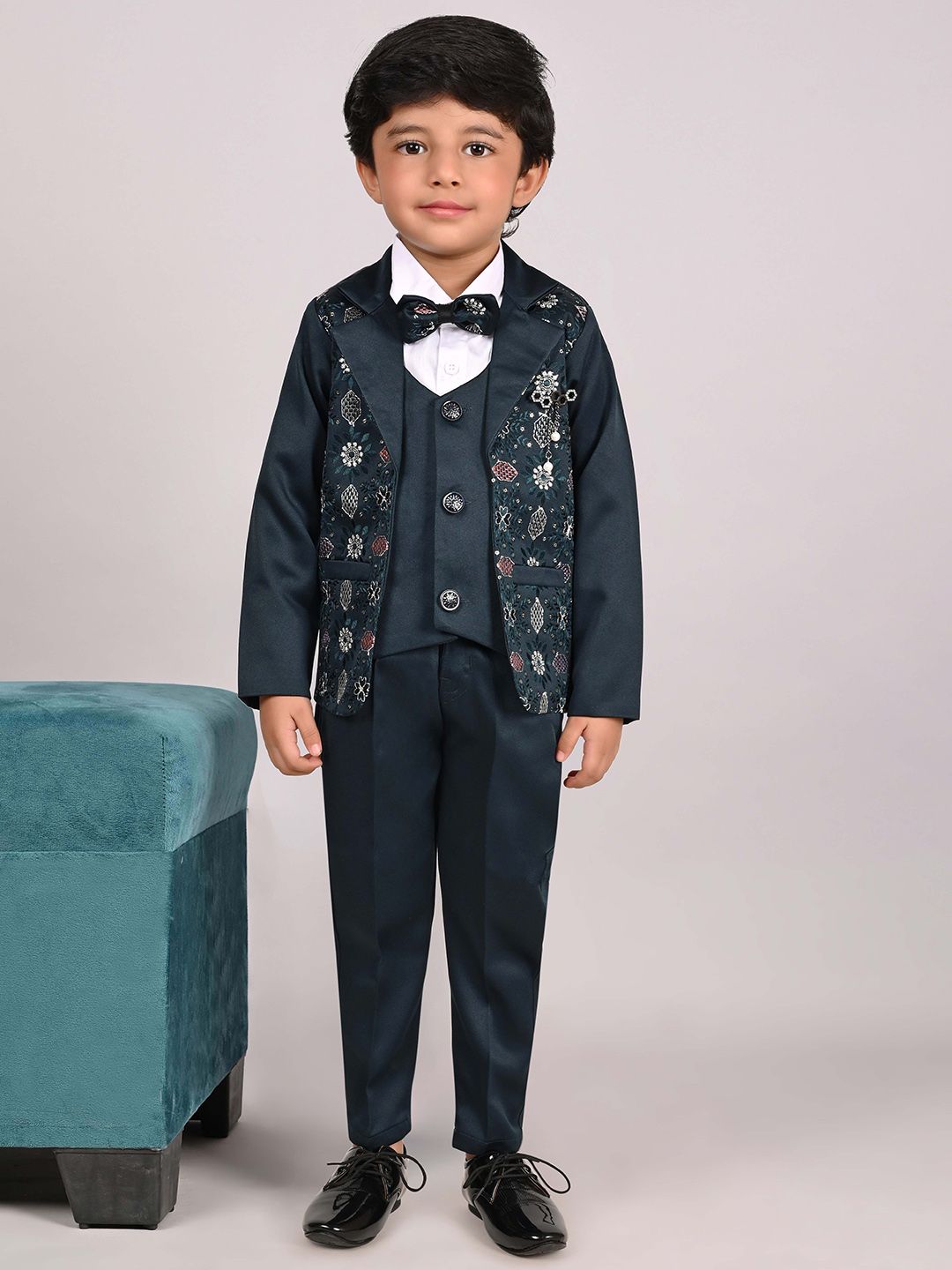 BAESD Boys Sequined Embroidered 3 Piece Suit