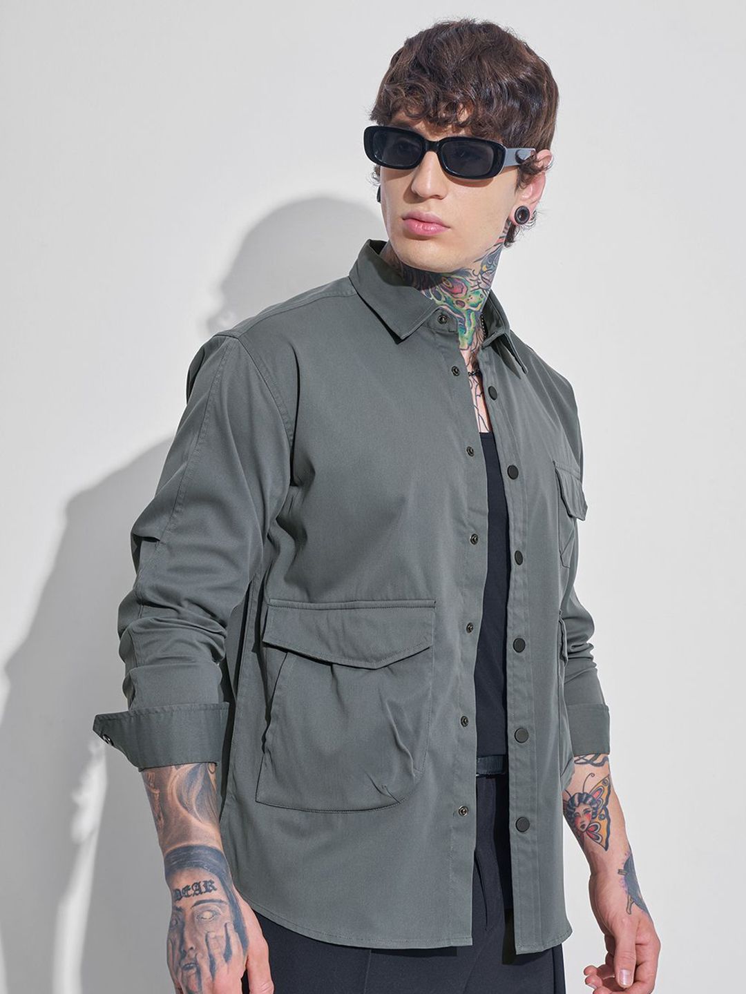 HIGHLANDER Cutaway Collar Casual Oversized Shirt