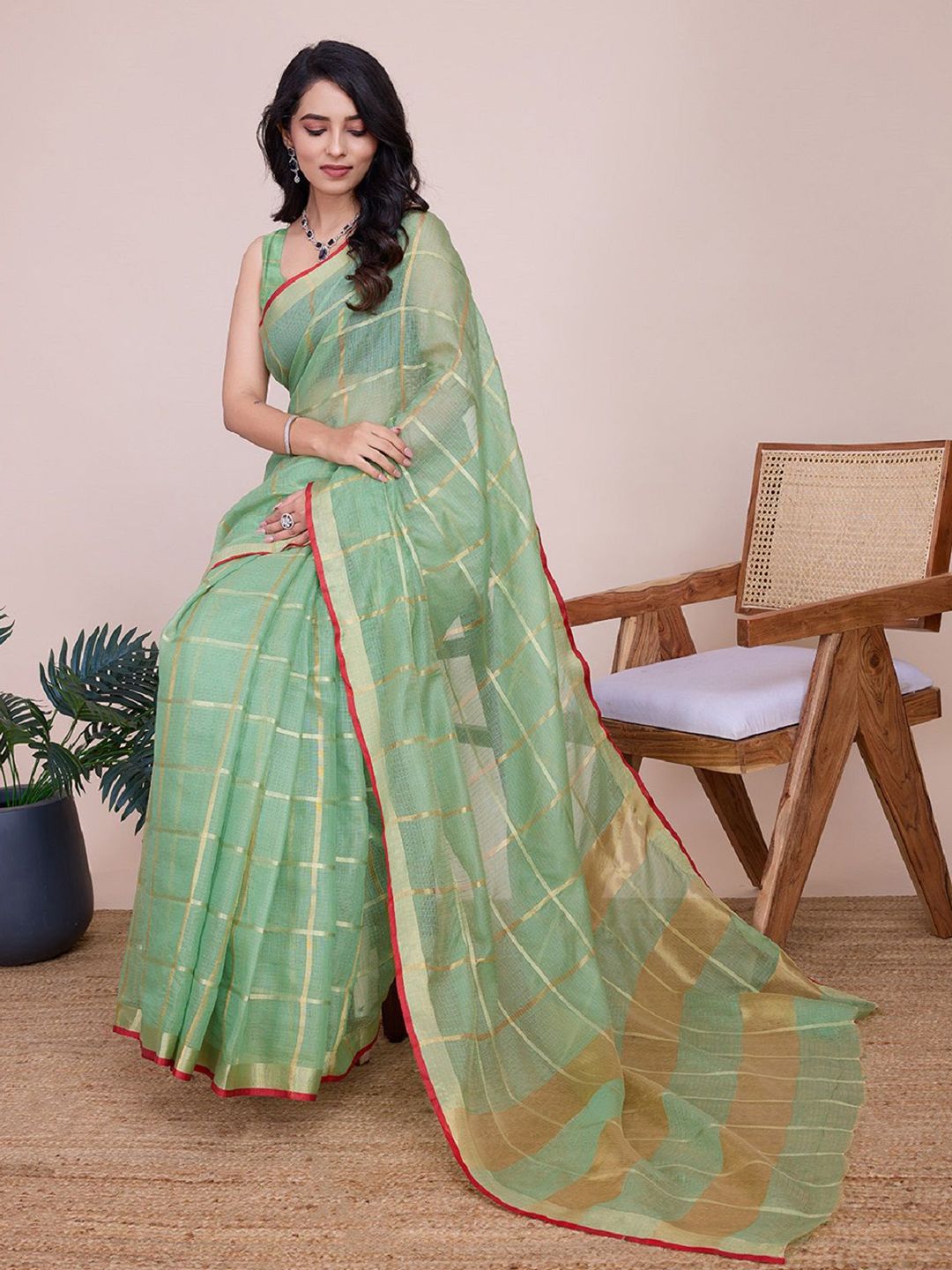 DWIJA FASHION Women Checked Zari Saree