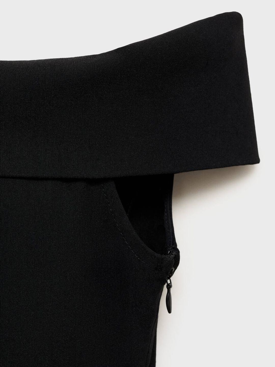Off-Shoulder Sheath Midi Dress