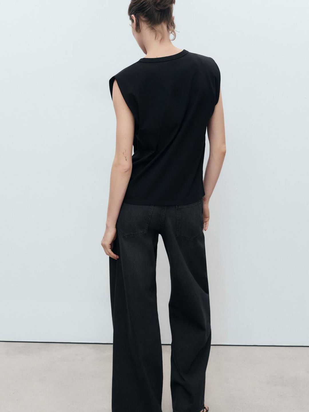 Extended Sleeves Pure Cotton Sleeveless T-shirt