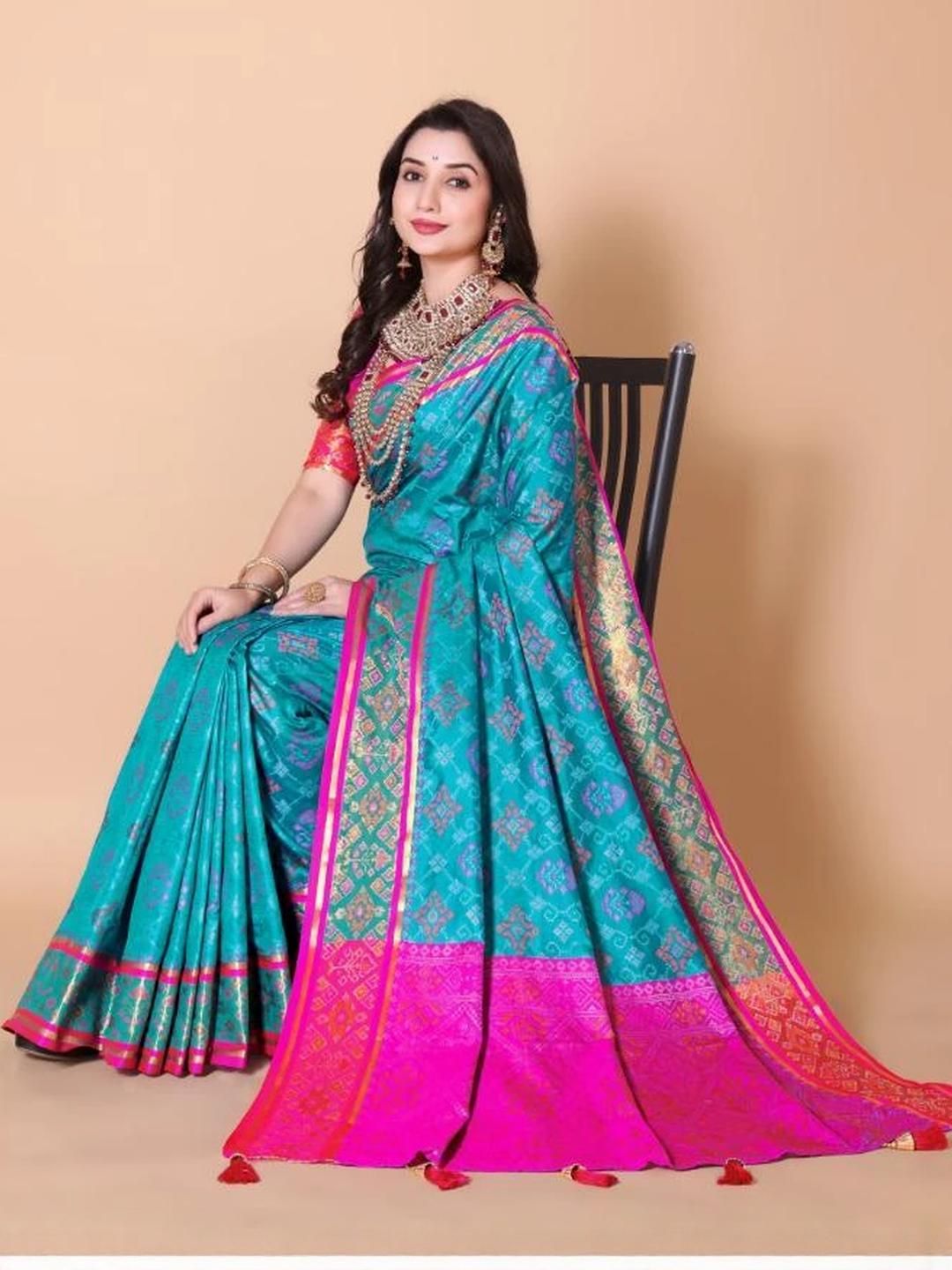 AKSH FASHION Blue Silk Blend  Sarees