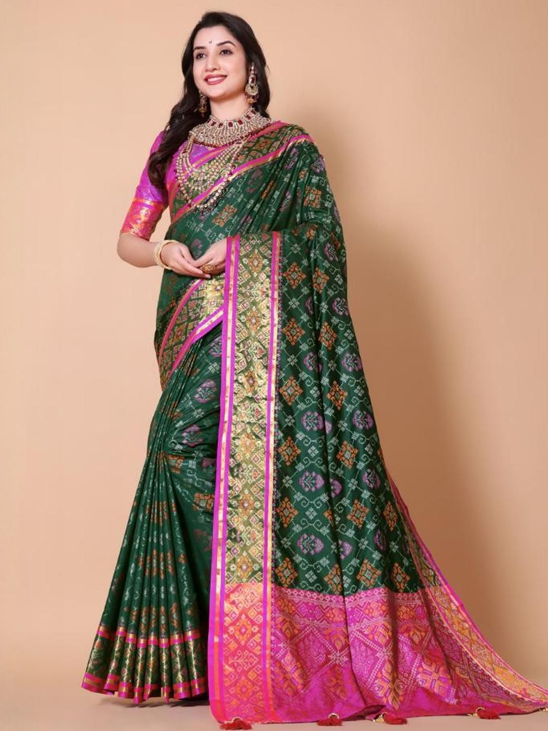 AKSH FASHION Green Silk Blend  Sarees