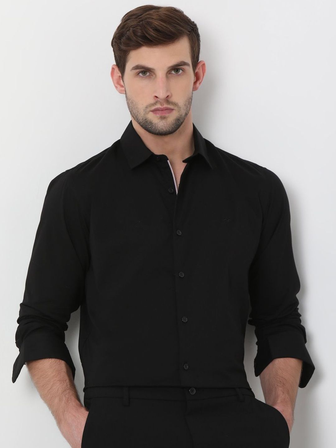Mufti Mufti Slim Fit Spread Collar Cotton Casual Shirt