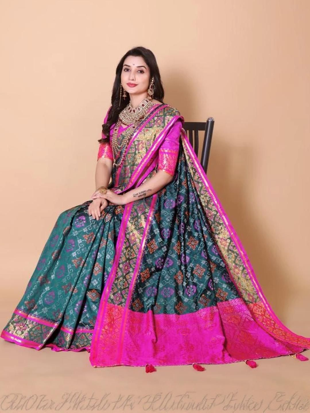 AKSH FASHION Blue Silk Blend  Sarees