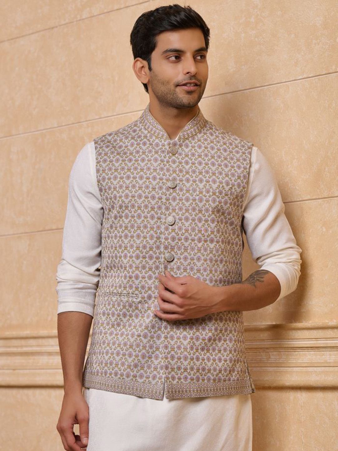 Tasva Ethnic Motifs Printed Nehru Jacket