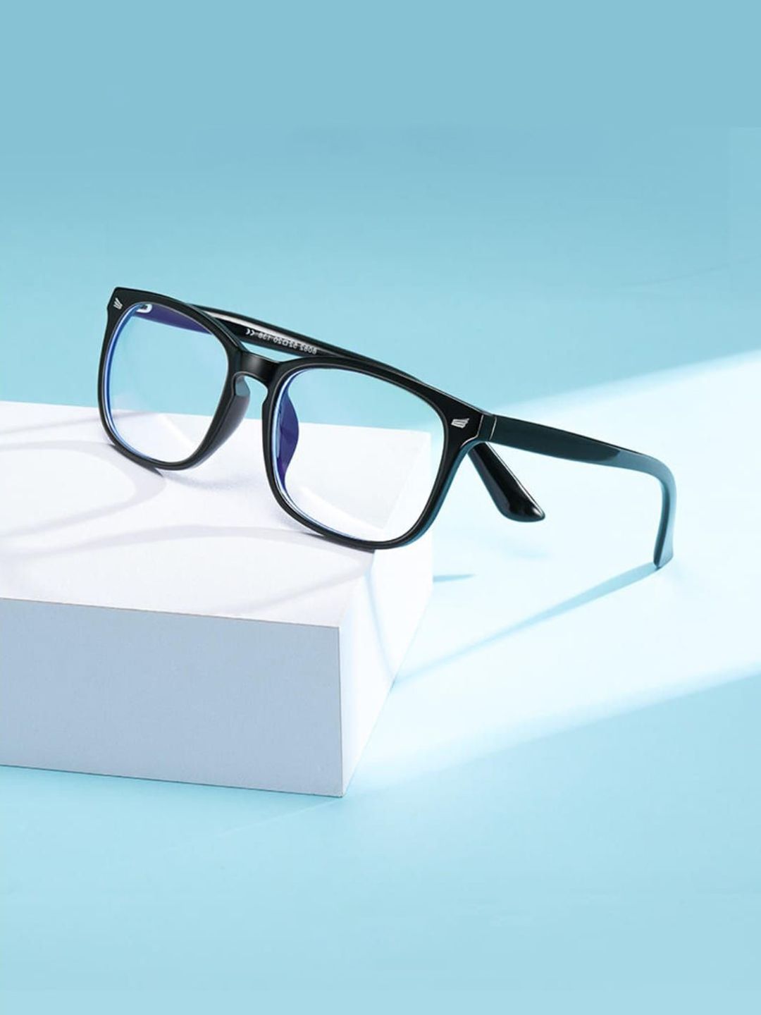 LEGEND EYEWEAR Unisex Full Rim Square Sunglasses With UV Protected Lens SGLGHVERP7Q76MTG