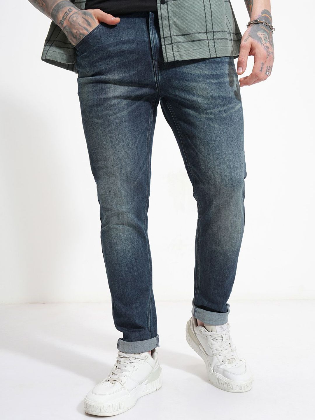 HIGHLANDER Men Slim Fit Mid-Rise Stretchable Jeans