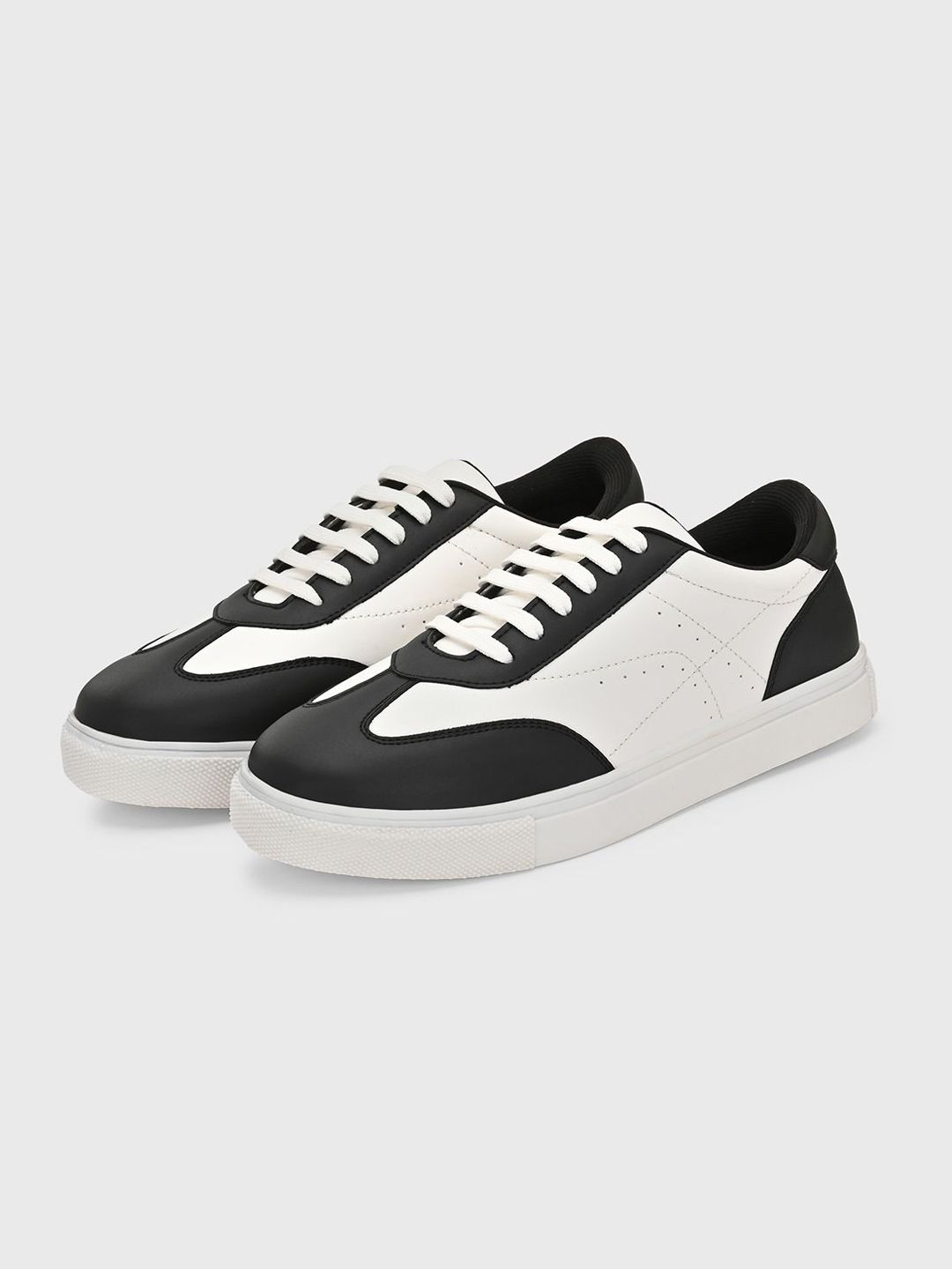 The Roadster Lifestyle Co. Women Colourblocked sneakers Casual Shoes deal from myntra