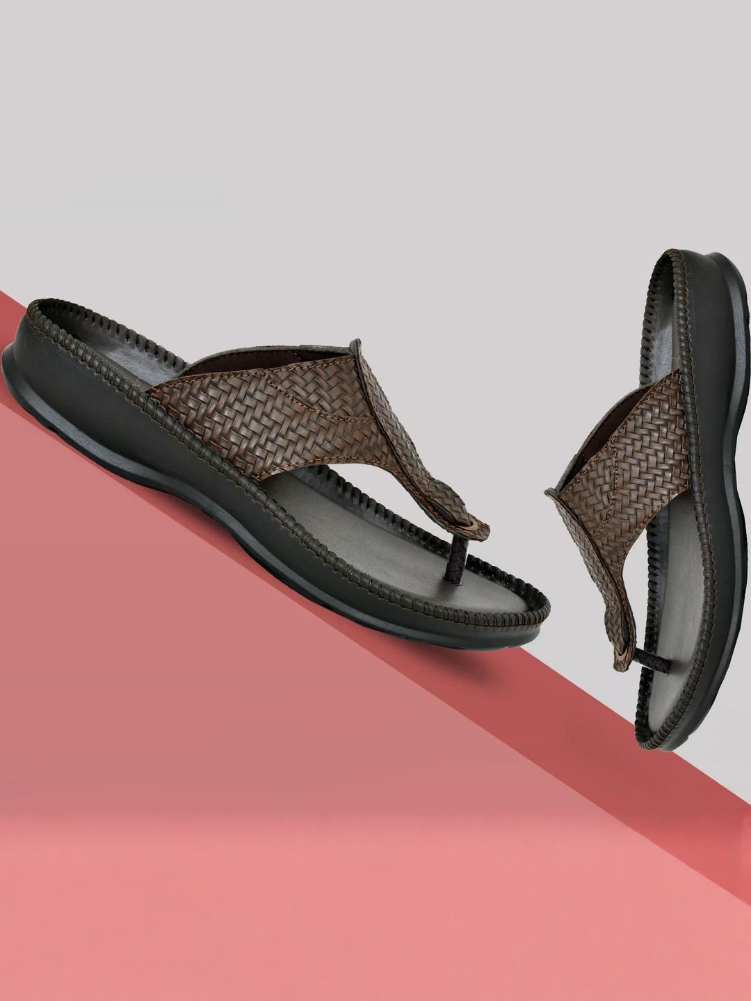 Bizazo Men Tan Flip Flops