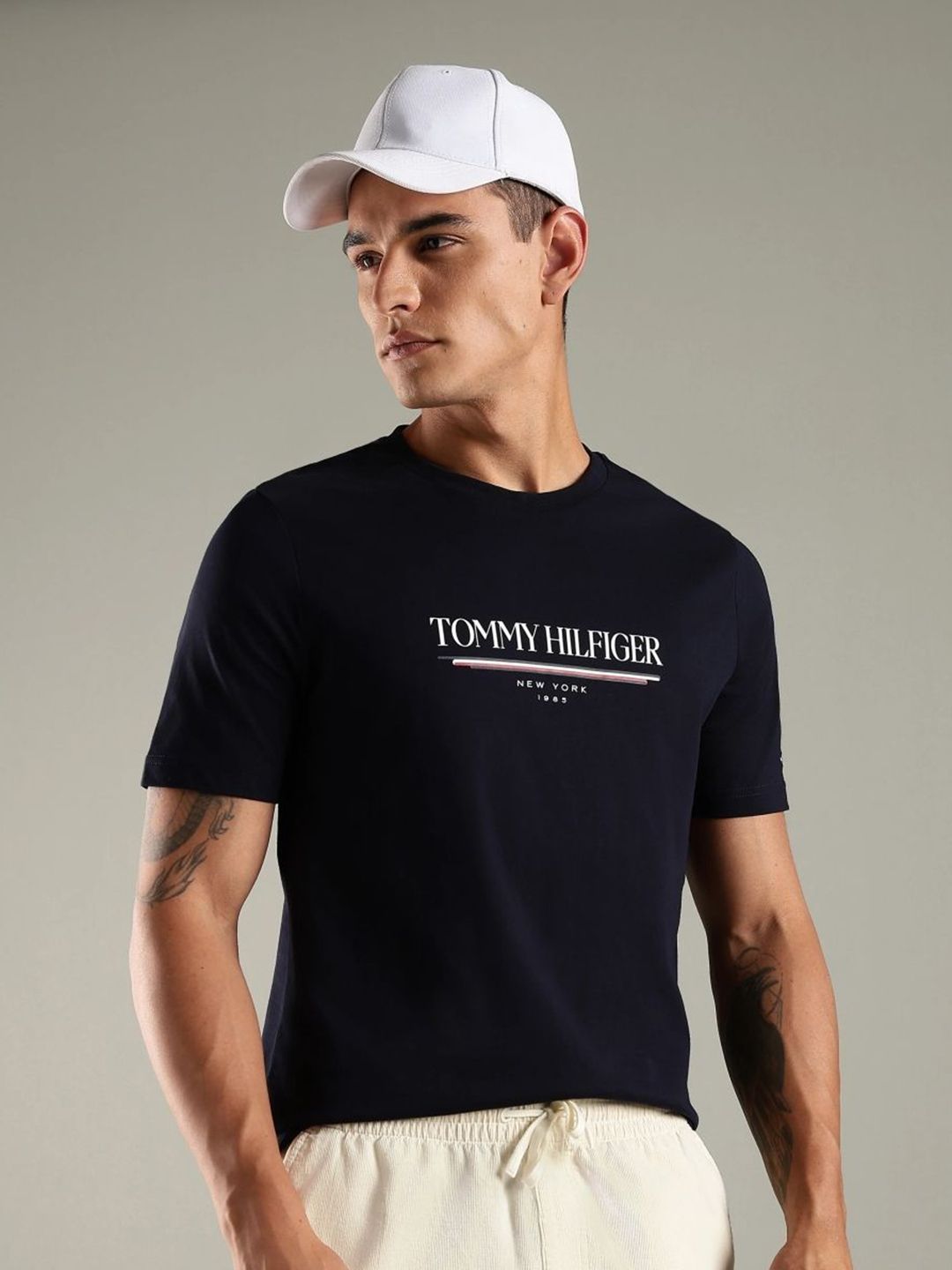 Tommy Hilfiger Tommy Hilfiger Brand Logo Printed Regular Fit T-shirt
