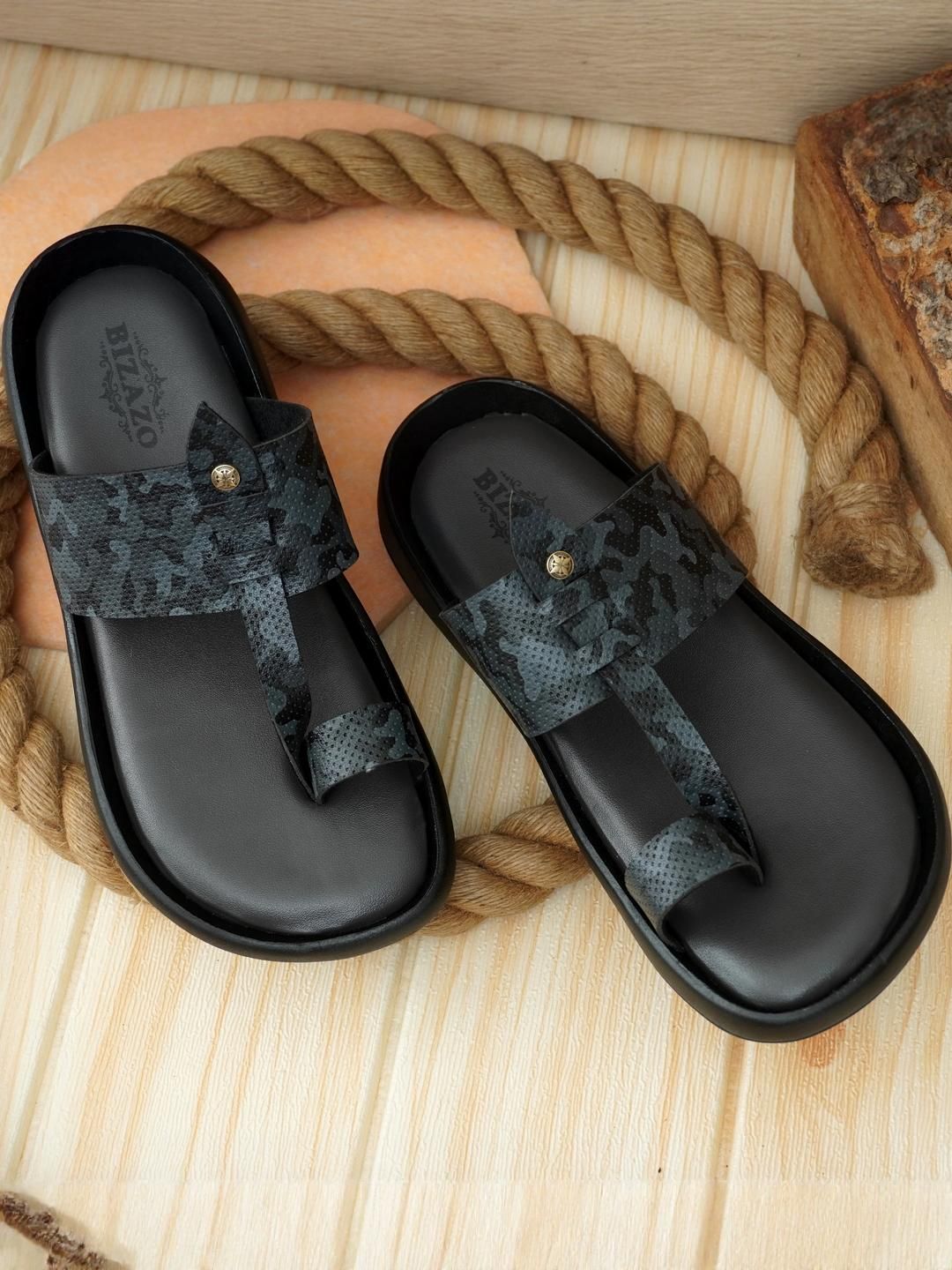 Bizazo Men White Flip Flops