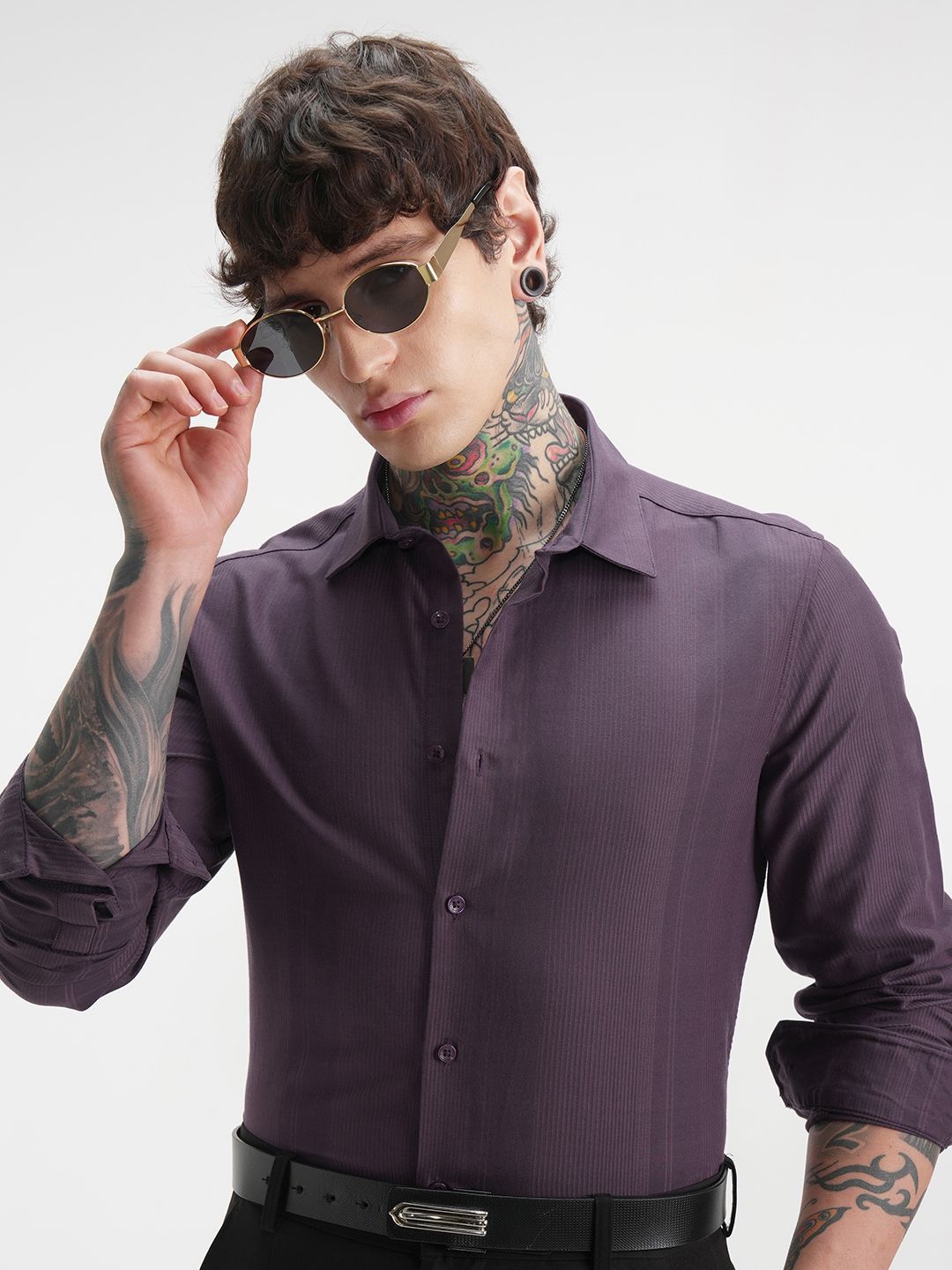 HIGHLANDER HIGHLANDER Men Slim Fit Vertical Striped Spread Collar Formal Shirt