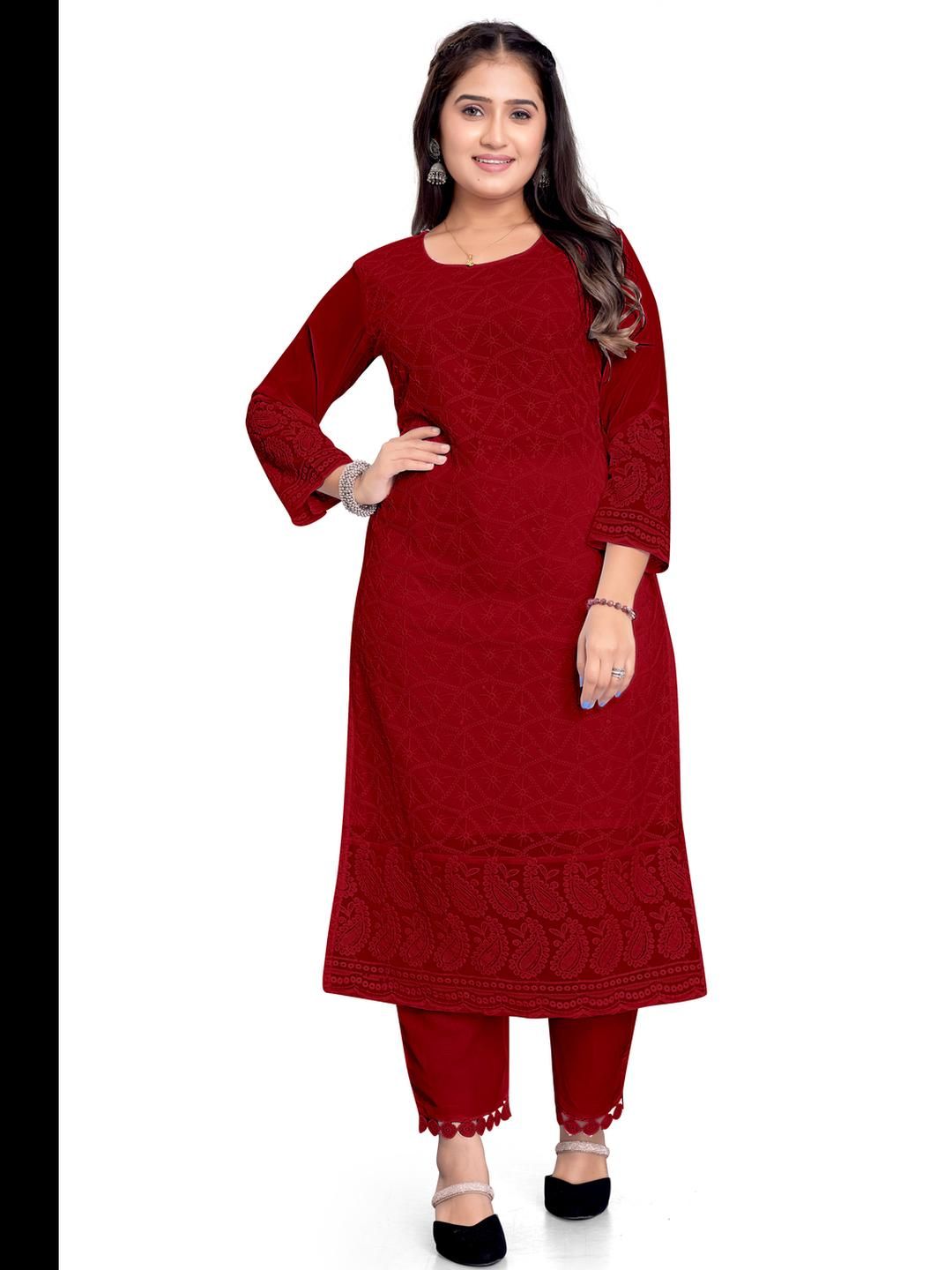 ZAZADIYA ENTERPRISE Women Embroidered Chikankari Kurti