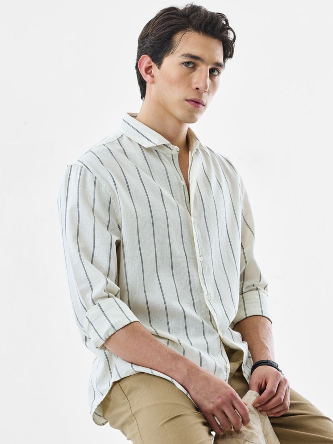 Snitch Men Vertical Striped Spread Collar Casual Shirt Offers & Cashback