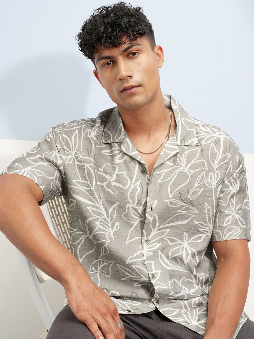 HIGHLANDER Floral Printed Spread Collar Relaxed Fit Shirt