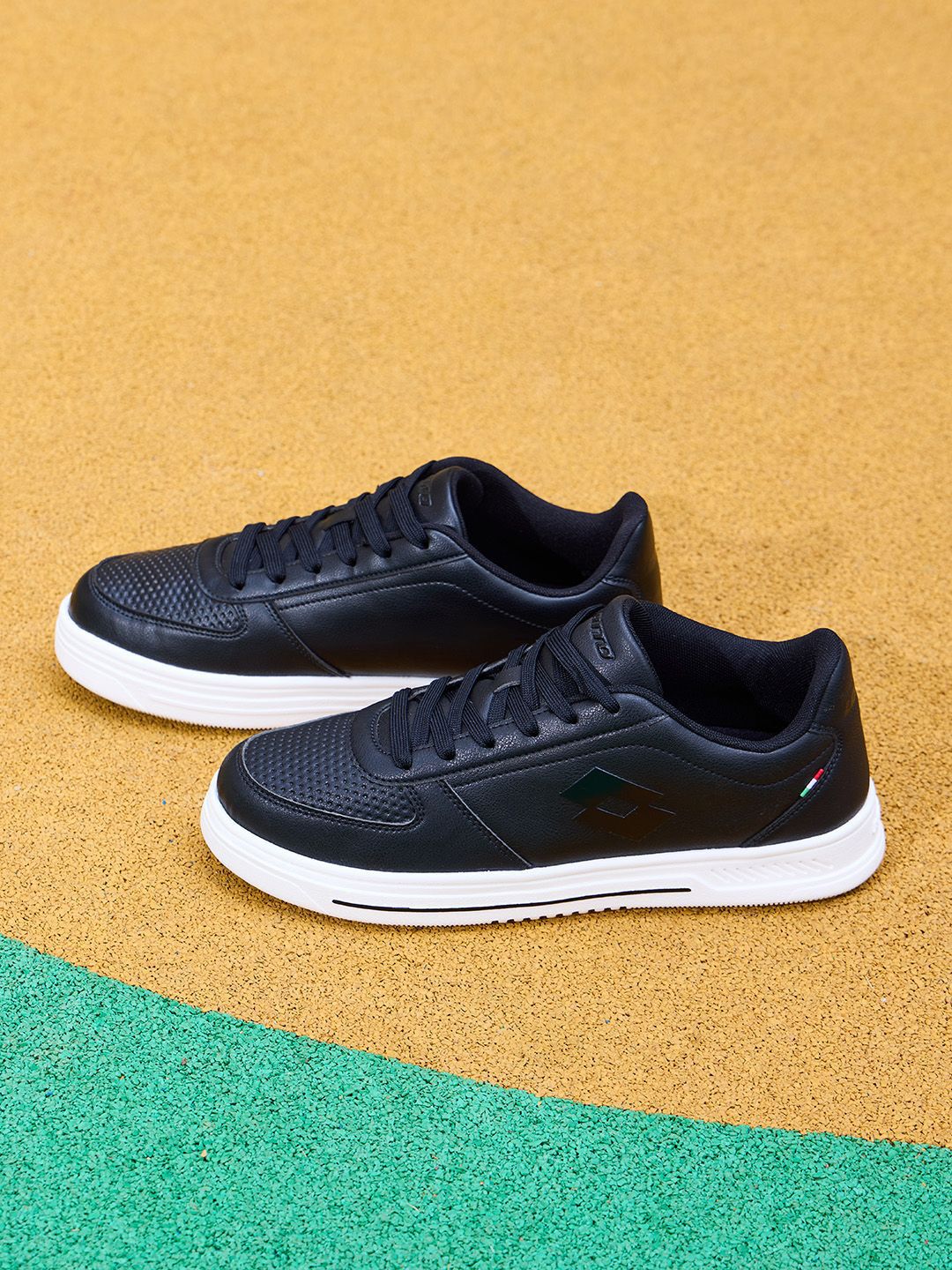 Lotto Men Strada Black Sneakers