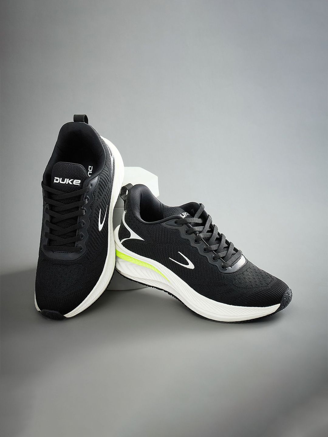 Duke Men AeroDash Sports Shoes