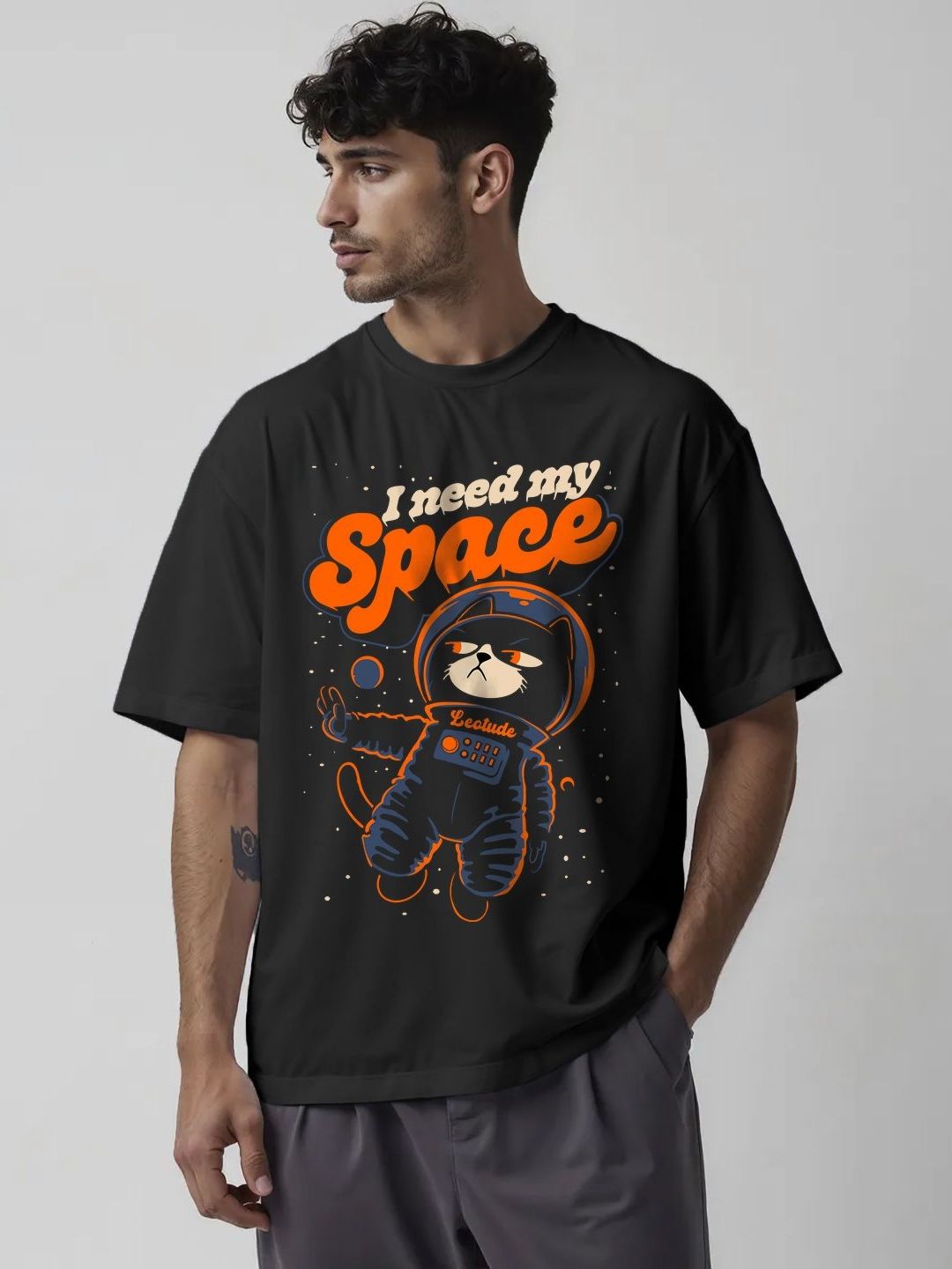 Leotude Men Graphic Printed Round Neck Oversized T-shirt