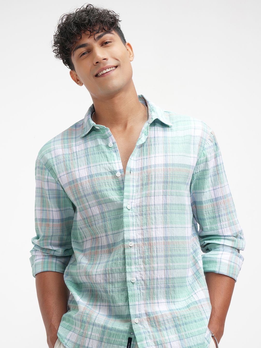 HIGHLANDER Men Checked Spread Collar Cotton Casual Shirt