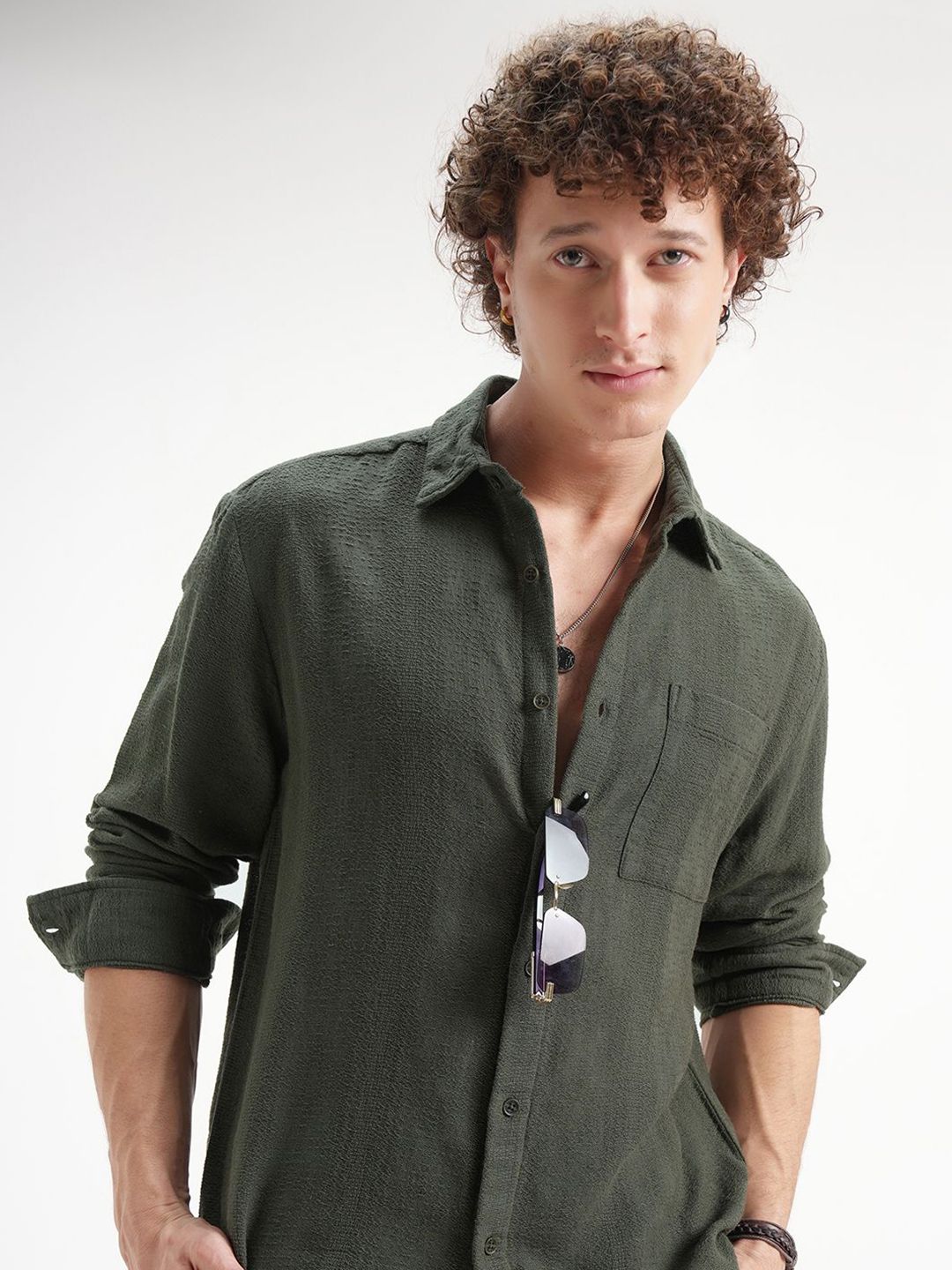HIGHLANDER Realxed Fit Textured Spread Collar Roll-Up Sleeves Cotton Shirt
