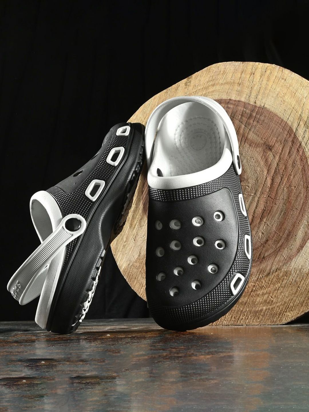 BIRDE Men Round Toe Clogs