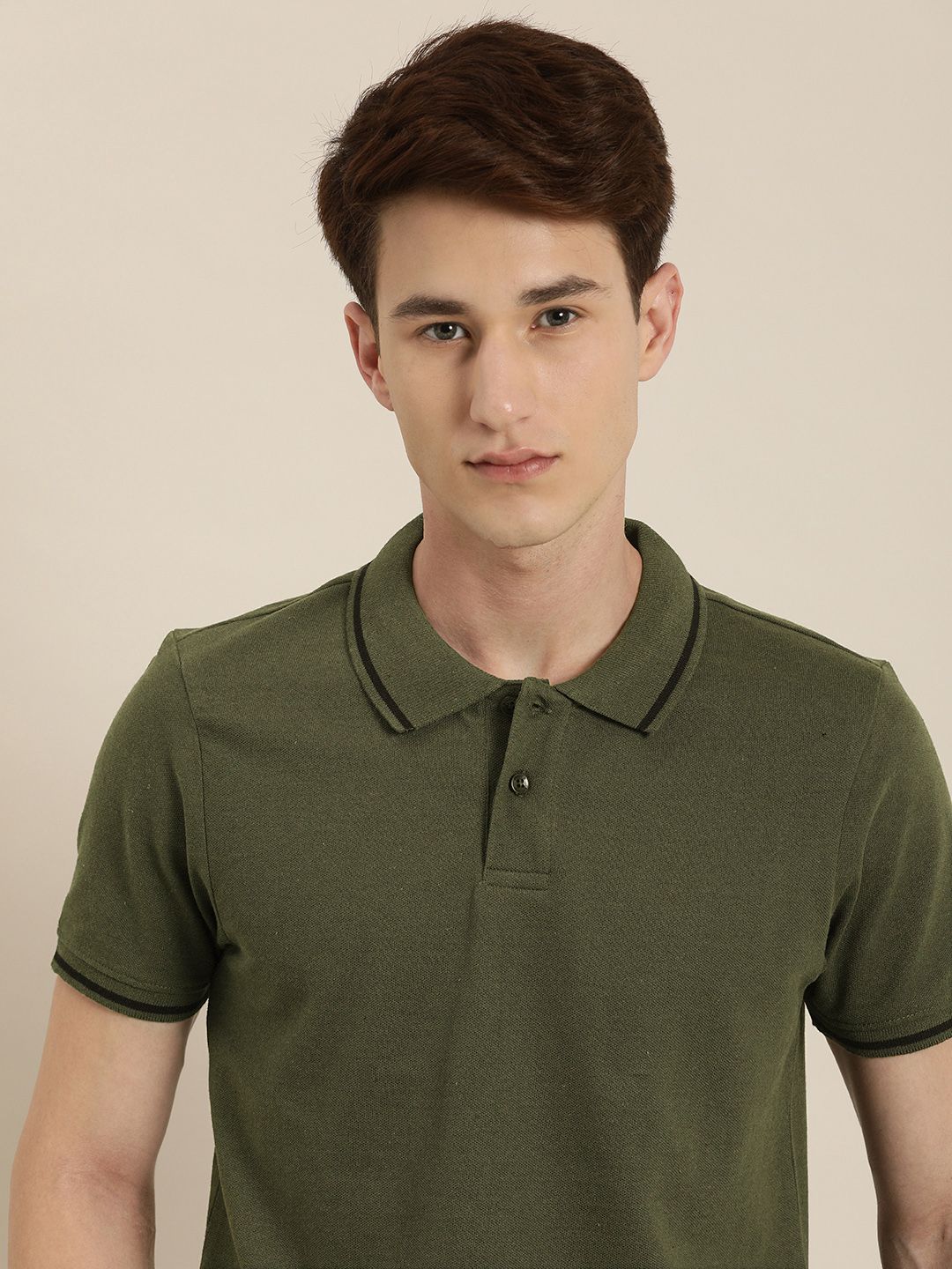 encore by INVICTUS Men Olive Green Solid Polo Collar T-shirt