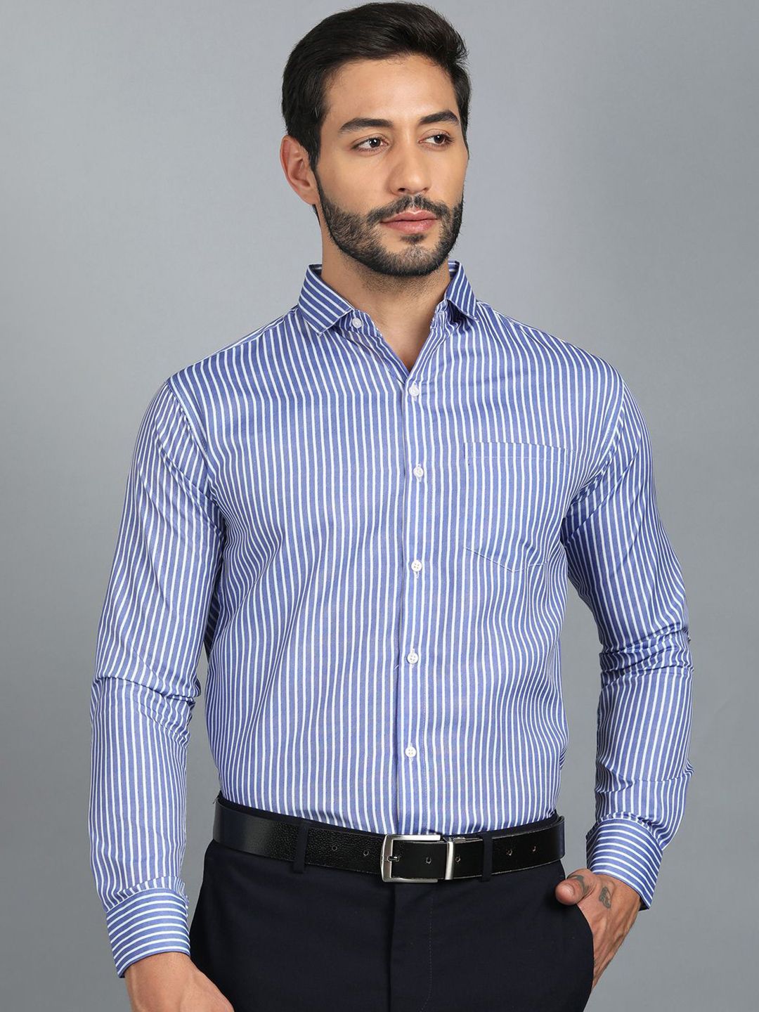 INVICTUS Standard Striped Spread Collar Cotton Formal Shirt