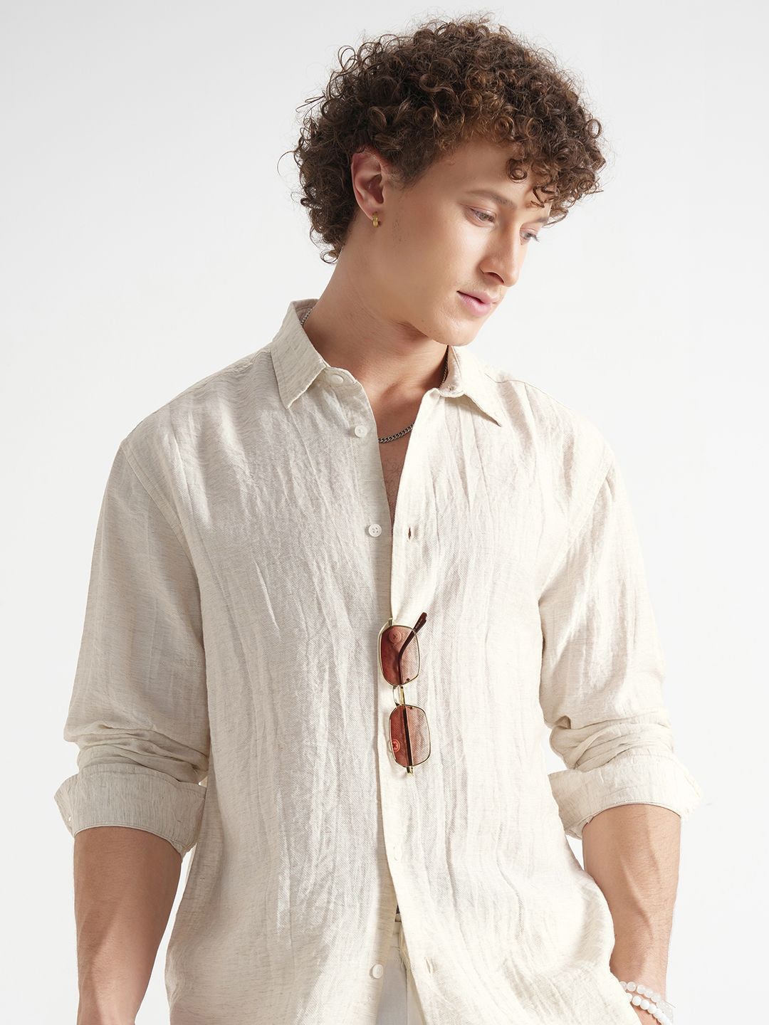 HIGHLANDER Realxed Fit Textured Spread Collar Roll-Up Sleeves Shirt