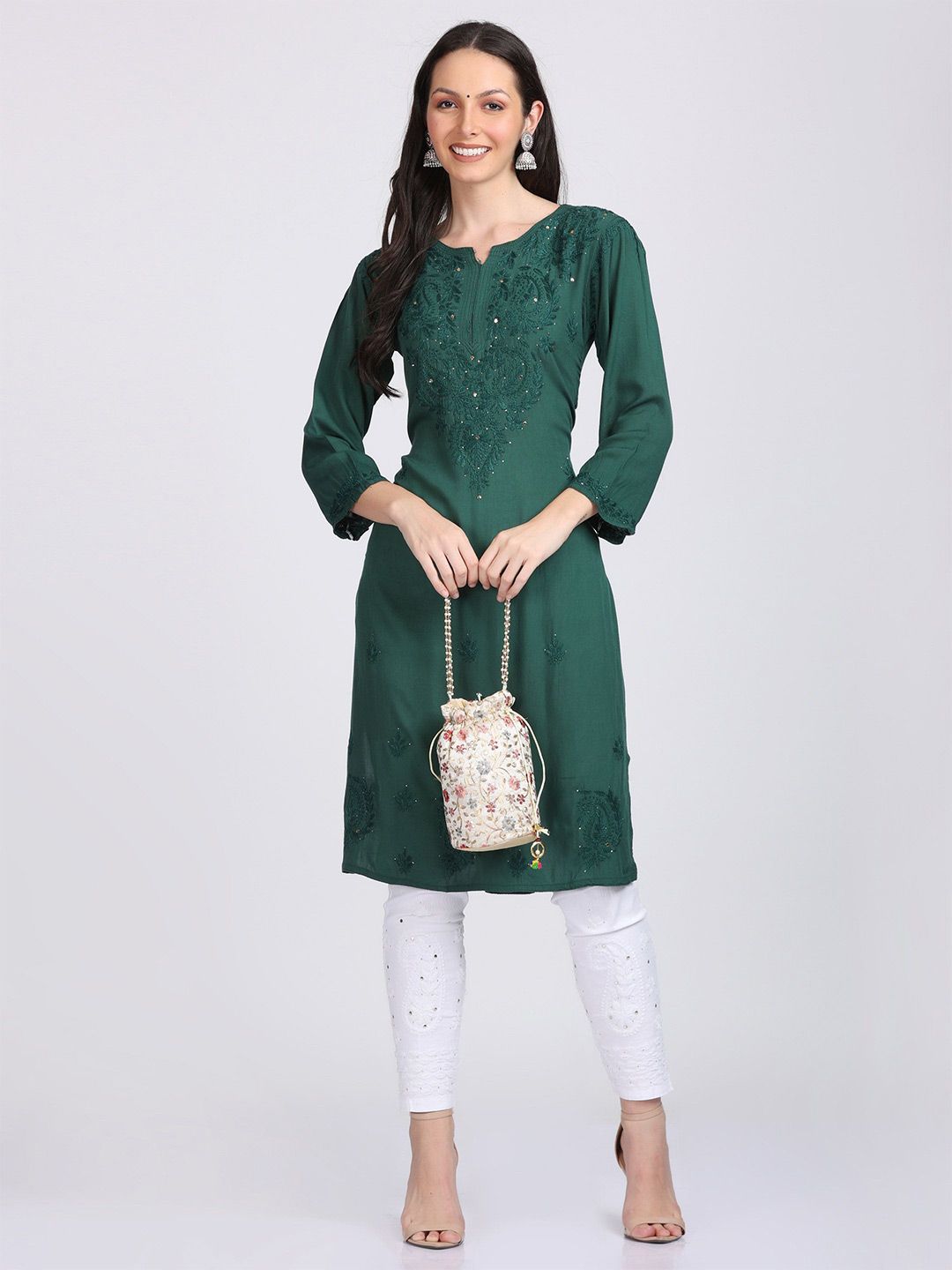 KHAKA WomenEmbroidered Round Neck Straight Kurta