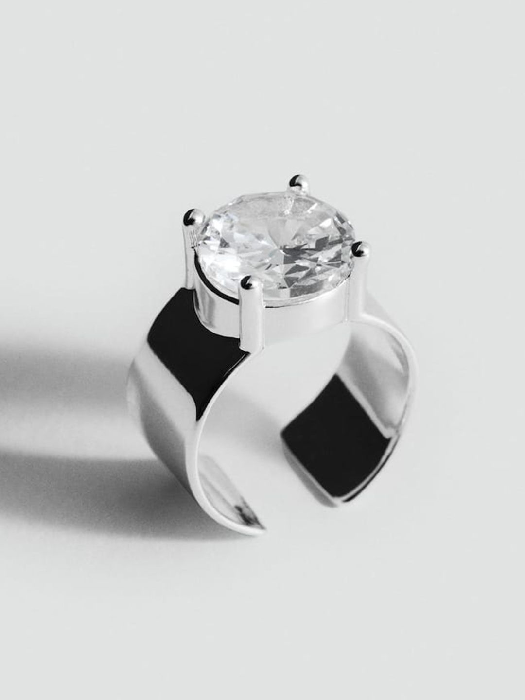 Stone Studed Finger Ring