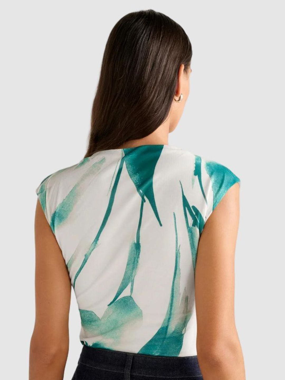 Abstract Printed Net Fitted Top