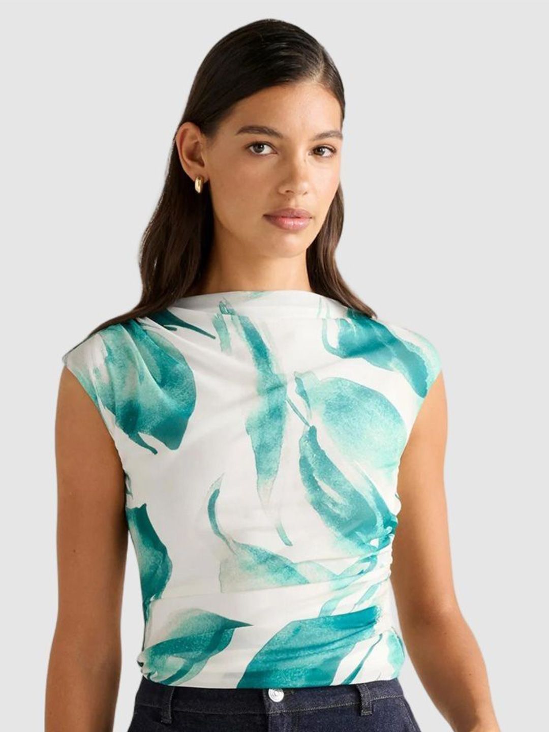 Abstract Printed Net Fitted Top