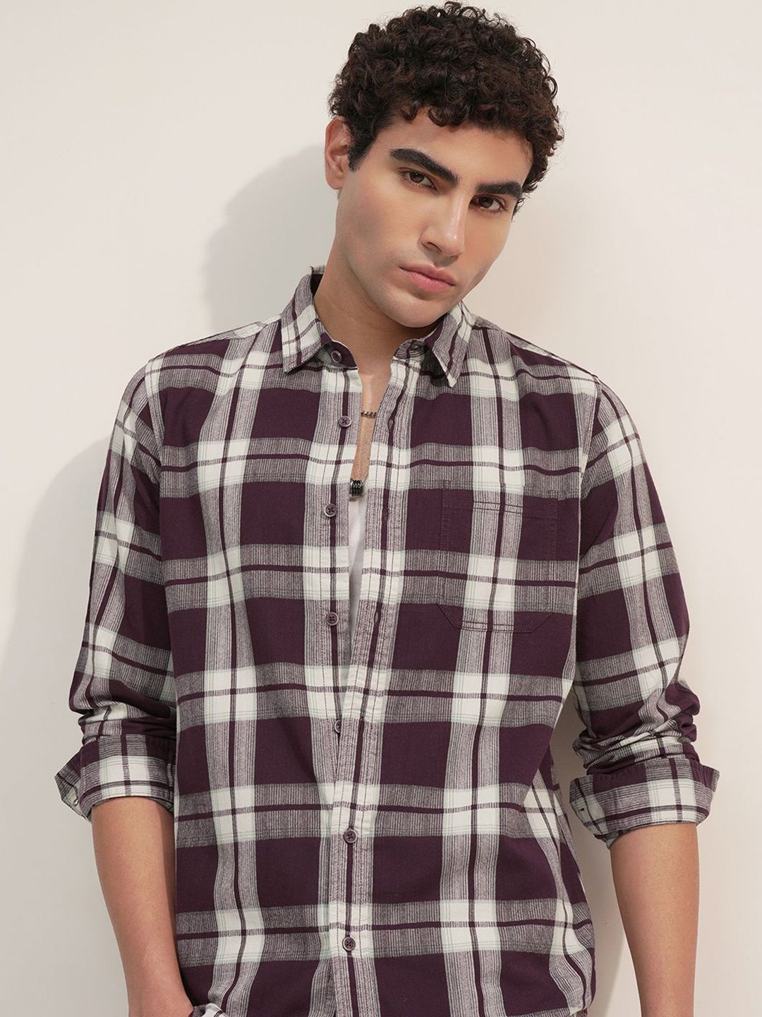 HIGHLANDER Checked Cutaway Collar Slim Fit Shirt