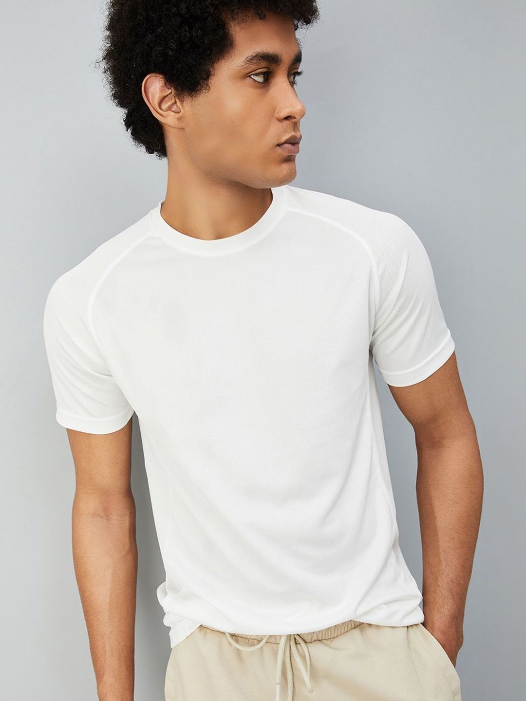 max Round Neck Raglan Sleeves T-shirt