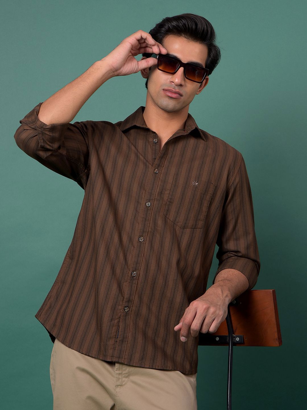 Crimsoune Club Striped Spread Collar Classic Slim Fit Cotton Shirt