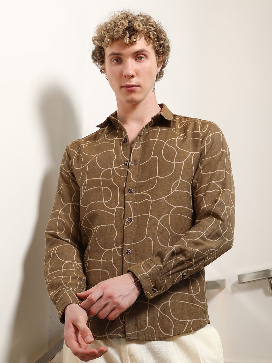 CAHOOT Men Comfort Fit Abstract Printed Spread Collar Cotton Casual Shirt
