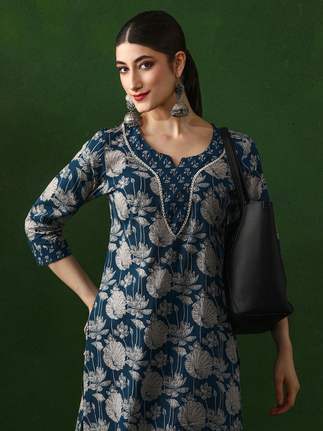 Jaipur Kurti Women Floral Embroidered Keyhole Neck Gotta Patti Cotton Kurta
