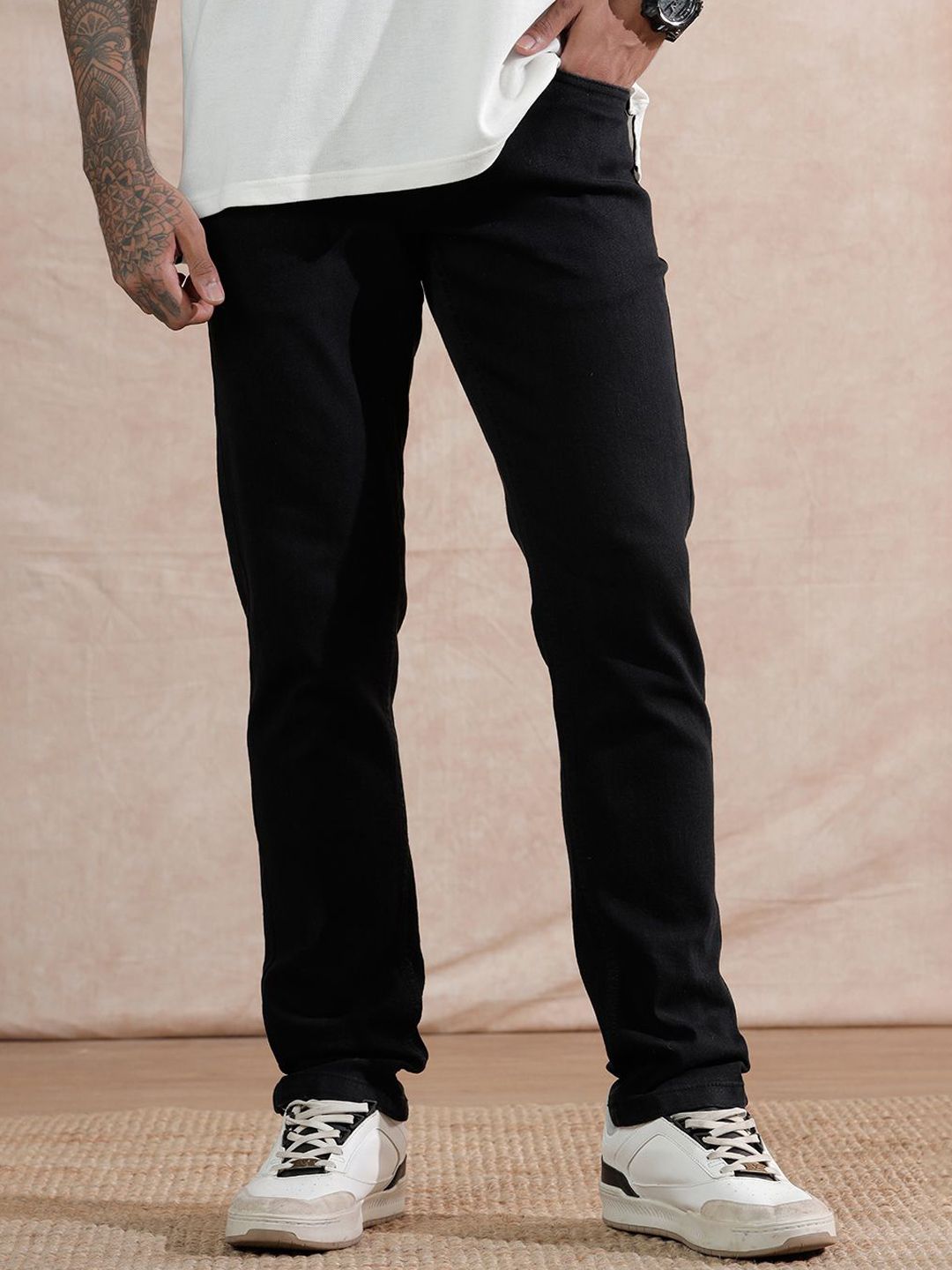 WROGN Men Comfort Slim Fit Mid-Rise Jeans