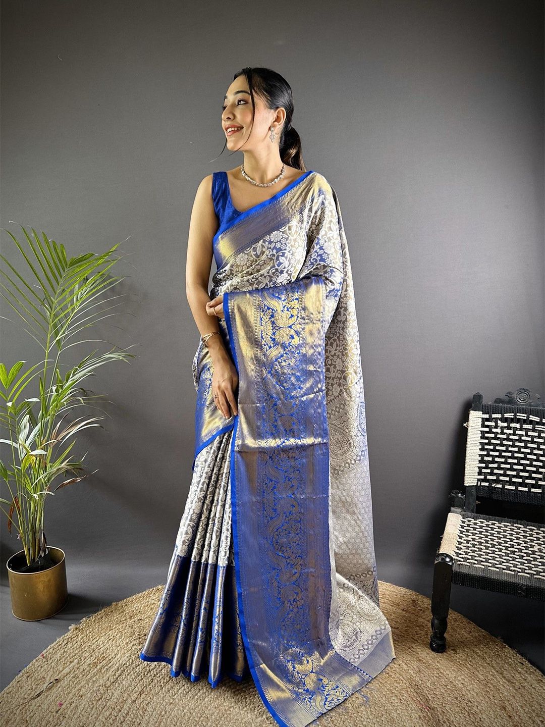 Pandadi Saree Pandadi Saree Woven Design Zari Silk Blend Kanjeevaram Sarees